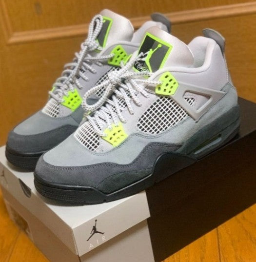 Nike Air Jordan 4 Retro SE Neon 95 – SEMI UA - Elevatekick