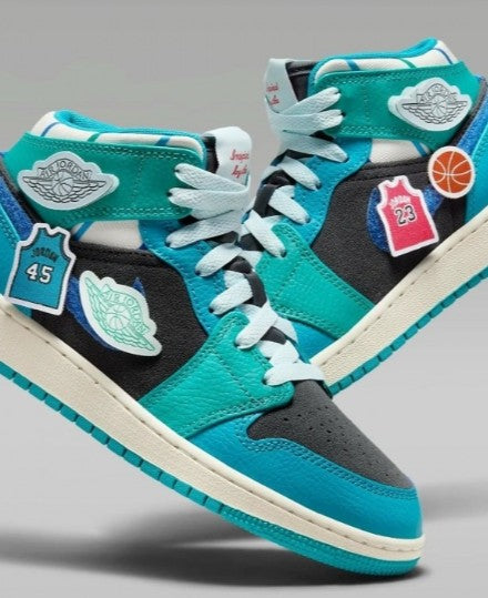 N_ike Air Jordan 1 Mid Sneaker School