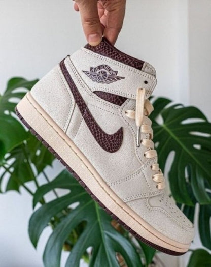 N_ike Air Jordan 1 Retro High OG "A Ma Maniére" (Semi UA) - Elevatekick 