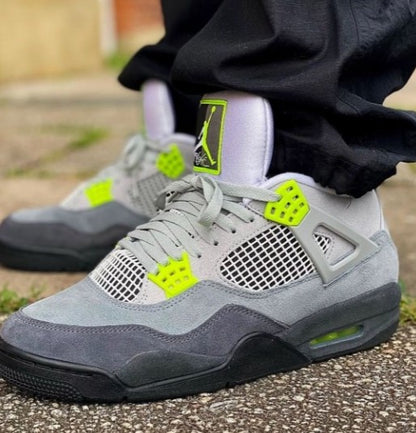 Nike Air Jordan 4 Retro SE Neon 95 – SEMI UA - Elevatekick 