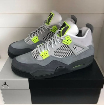 Nike Air Jordan 4 Retro SE Neon 95 – SEMI UA - Elevatekick 