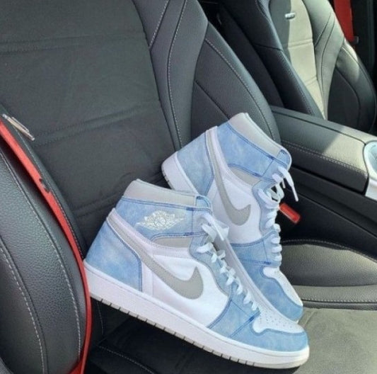 N_ike Air Jordan 1 Hyper Royal