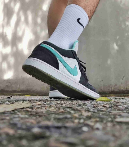 Air Jordan 1 Low “Island Green”