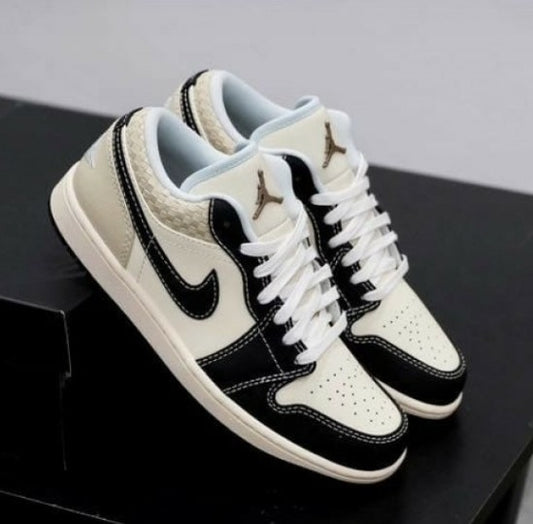 Nike Air Jordan 1 Low SE “Coconut Milk/Black”