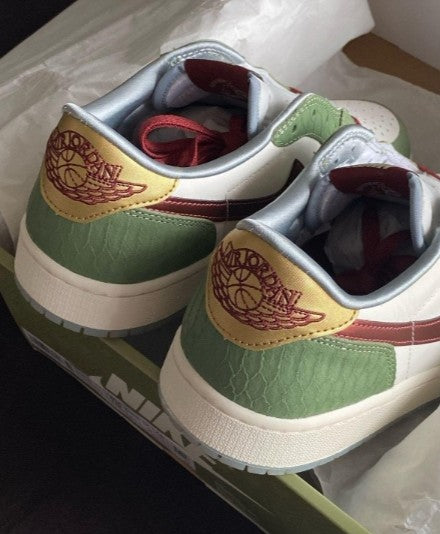Nike Air Jordan 1 Retro Low OG GS Year of the Dragon