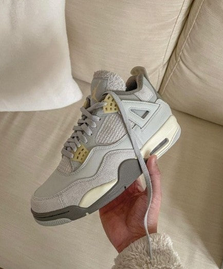 Jordan 4 Retro SE Craft Photon Dust