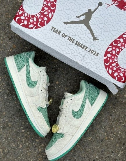 Air Jordan 1 Low OG “Year of the Snake”