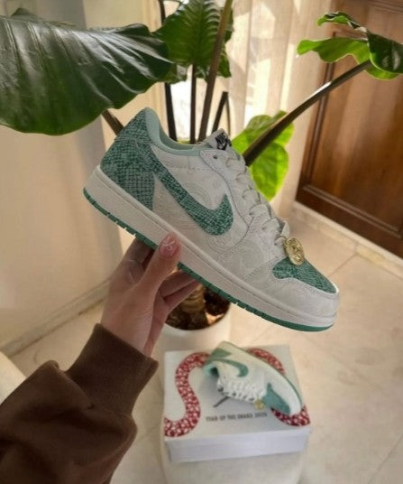 Air Jordan 1 Low OG “Year of the Snake”
